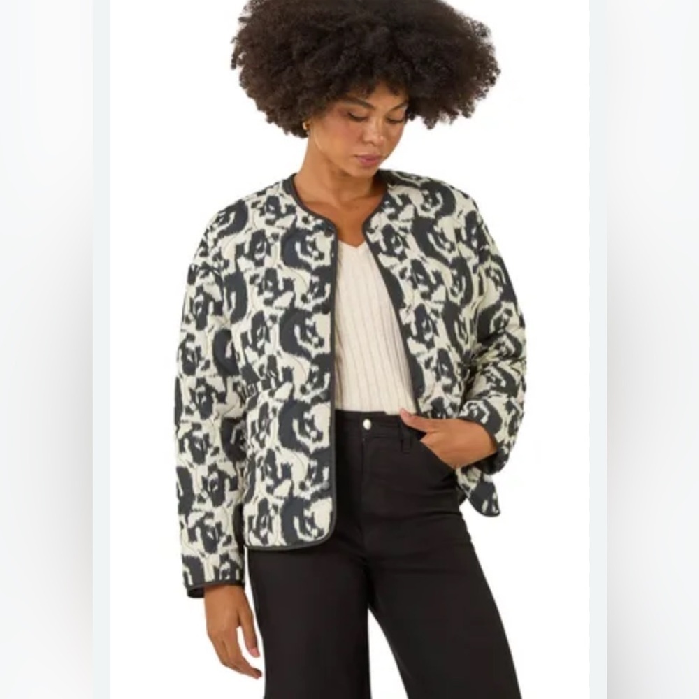 Women's Black and White Patterned Quilt Jacket